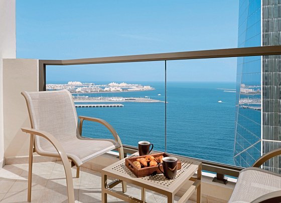 Mövenpick Hotel Jumeirah Beach - Wohnbeispiel Executive Suite Partial Sea View with Balcony (Zimmercodierung WT1)