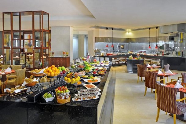 Crowne Plaza Dubai Jumeirah - Restaurant
