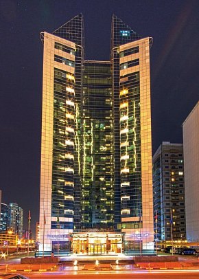 Golden Tulip Media Hotel