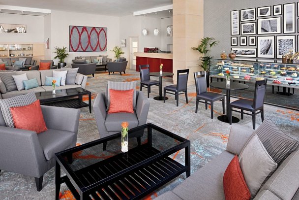 Mövenpick Hotel & Apartments Bur Dubai