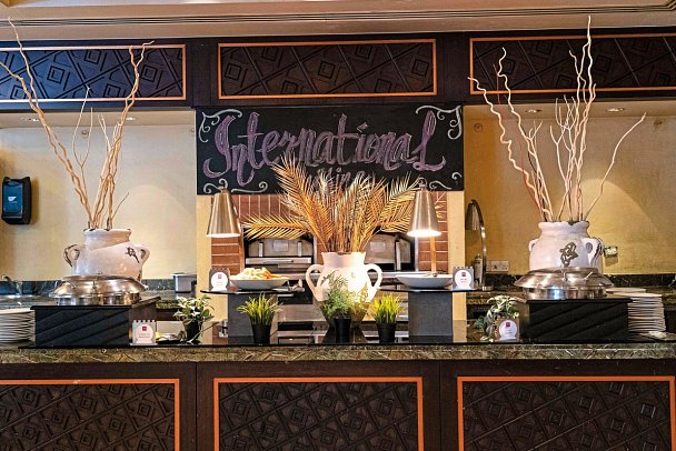 OAKS Ibn Battuta Gate