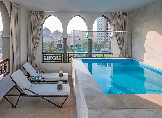 NH Collection Dubai Ibn Battuta - Wohnbeispiel Terrace Pool Suite (Zimmercodierung WB2)
