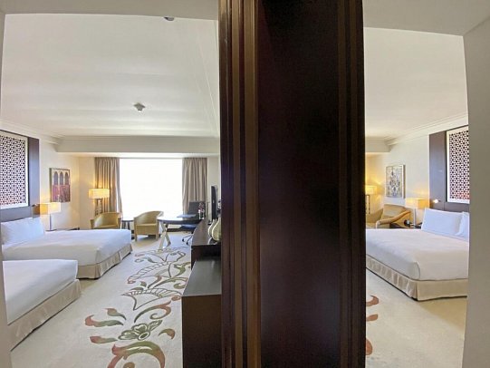 Conrad Dubai - Wohnbeispiel Family Room (Zimmercodierung FB1)