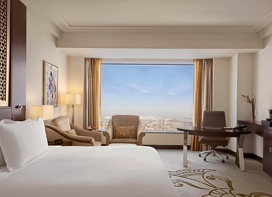 Conrad Dubai - Wohnbeispiel Deluxe Room Skyline View (Zimmercodierung DD1)