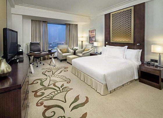 Conrad Dubai - Wohnbeispiel Deluxe Room Skyline View (Zimmercodierung DD1)