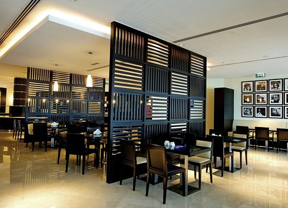 Holiday Inn Express Dubai Airport - Restaurant