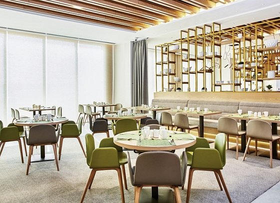Hilton Garden Inn Dubai, Mall Avenue - Restaurant The Garden Grille