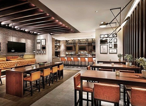 Hilton Garden Inn Dubai, Mall Avenue