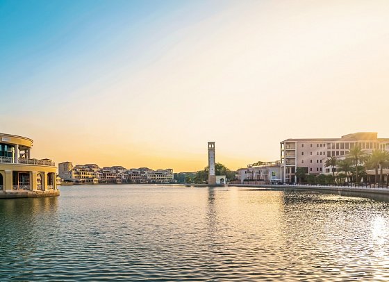 Millennium Lakeview Hotel