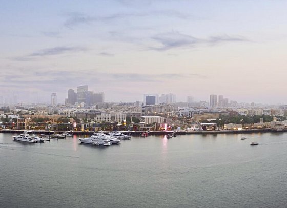 Hampton By Hilton Dubai Al Seef