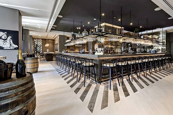 Al Bandar Rotana - Bar 