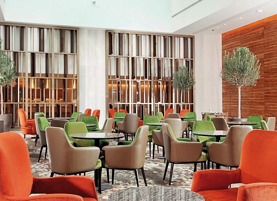 Grand Cosmopolitan Hotel