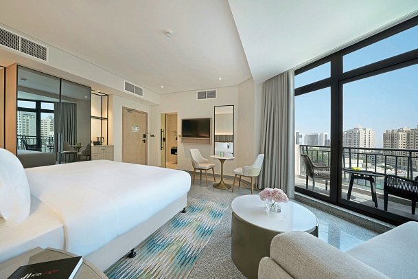 Arabian Park Dubai, an Edge by Rotana Hotel - Wohnbeispiel Guest Room with Balcony (Zimmercodierung DB2)