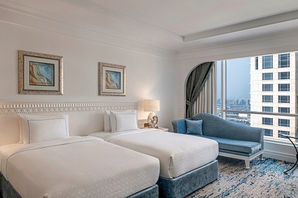 Al Habtoor Grand Resort, Autograph Collection - Wohnbeispiel Club Room (Zimmercodierung UL1)