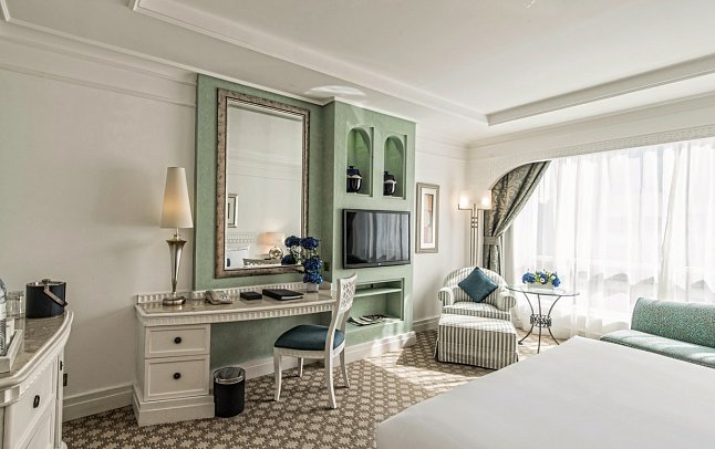 Al Habtoor Grand Resort, Autograph Collection - Wohnbeispiel Club Room (Zimmercodierung UL1)