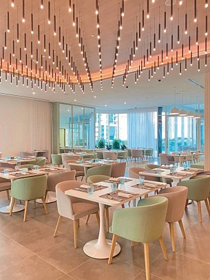 Holiday Inn Dubai Business Bay