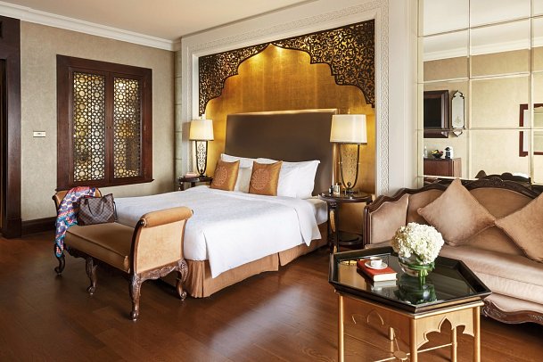 Jumeirah Zabeel Saray - Wohnbeispiel Deluxe King Sea View Room (Zimmercodierungen DDM, DL1 & UP6)