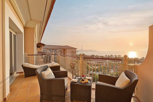 The Ritz-Carlton, Dubai - Wohnbeispiel One Bedroom Ocean Club Suite (Zimmercodierung WLM)