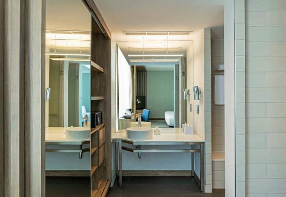 Aloft Palm Jumeirah - Beispiel Bad