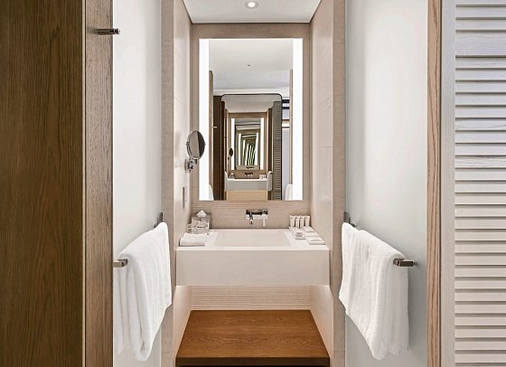 Radisson Beach Resort Palm Jumeirah - Wohnbeispiel Superior Room (Zimmercodierungen US1 & DSN)