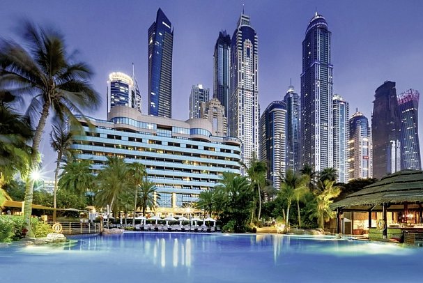 Le Meridien Mina Seyahi Beach Resort & Waterpark