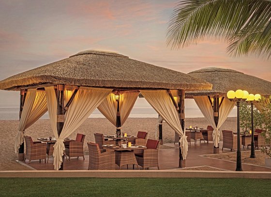 Fujairah Rotana Resort & Spa Al Aqah Beach