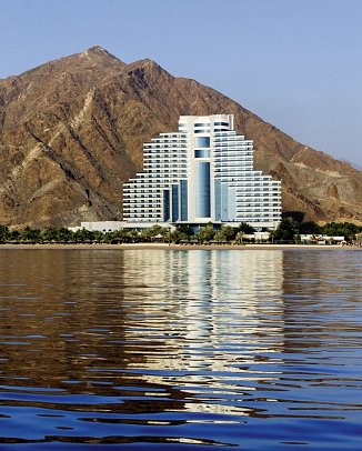 Le Meridien Al Aqah Beach Resort