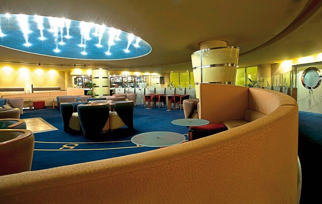 Le Meridien Al Aqah Beach Resort