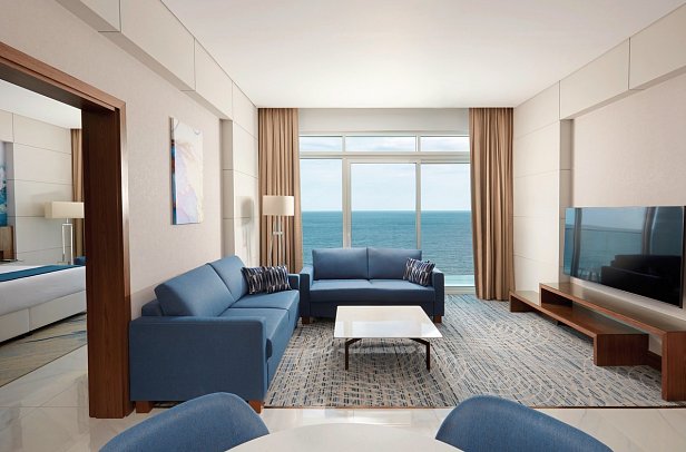 Royal M Hotel by Gewan - Al Aqah - Wohnbeispiel One Bedroom Executive Suite Sea View (Zimmercodierung WTM)