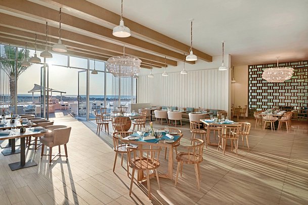 Fairmont Fujairah Beach Resort