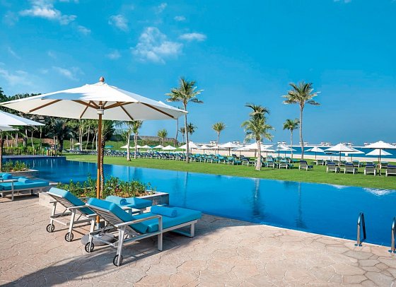 JA The Resort – JA Palm Tree Court