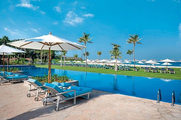 JA The Resort – JA Palm Tree Court