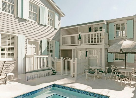 Fitch Lodge Key West