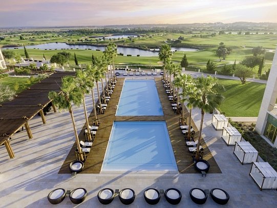 Victoria Golf Resort & Spa