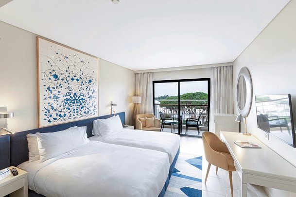Hilton Vilamoura As Cascatas Golf Resort & Spa - Wohnbeispiel Doppelzimmer Deluxe (Zimmercodierungen DD1, D1E & D2E)
