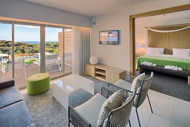EPIC SANA Algarve - Wohnbeispiel Suite Deluxe seitl. Meerblick (Zimmercodierung WD1)
