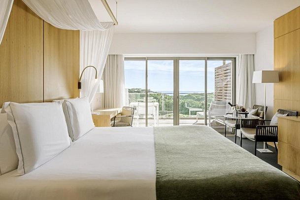 EPIC SANA Algarve - Wohnbeispiel Doppelzimmer Deluxe seitl. Meerblick (Zimmercodierung UD3)