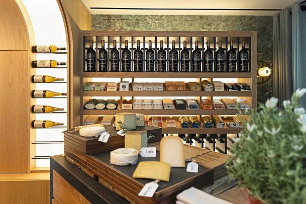 W Algarve Hotel - Vino by Papermoon