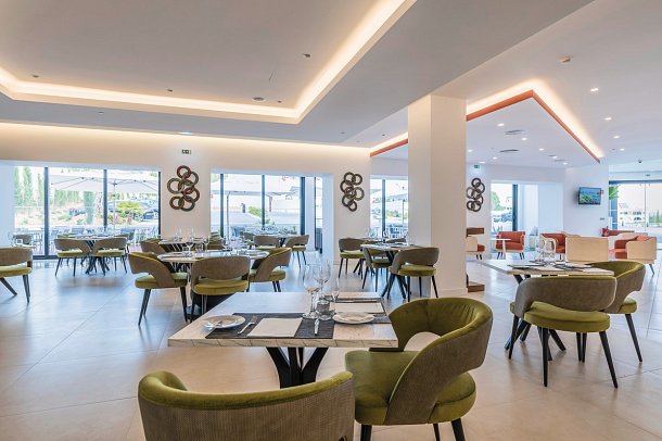 Regency Salgados Hotel & Spa