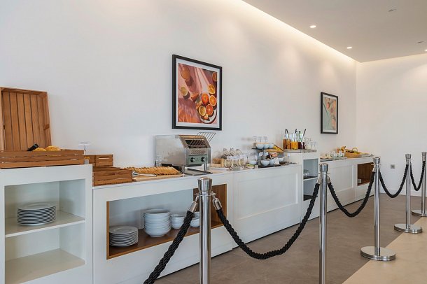 Regency Salgados Hotel & Spa