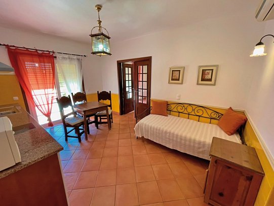 Quinta do Mar - Country & Sea Village - Wohnbeispiel Suite (Zimmercodierung WB1)