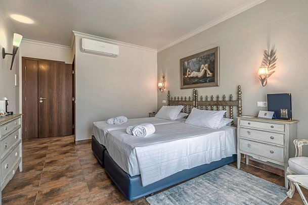 Dom Manuel I - Wohnbeispiel Doppelzimmer Standard Poolblick (Zimmercodierung D1P)