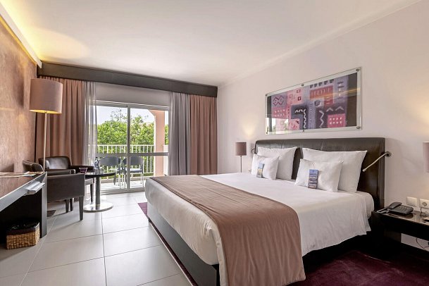 Vila Galé Collection Praia - Wohnbeispiel Doppelzimmer Landblick (Zimmercodierung DBL)