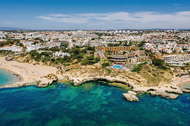 Auramar Beach Resort