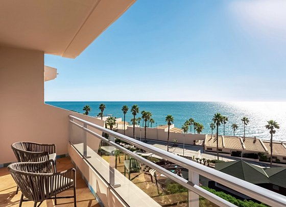 Grande Real Santa Eulalia - Beispiel Balkon Doppelzimmer Meerblick (Zimmercodierung DBM)