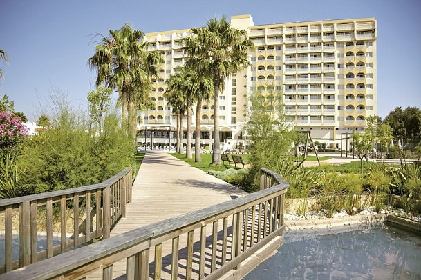 Ozadi Altura Beach Resort