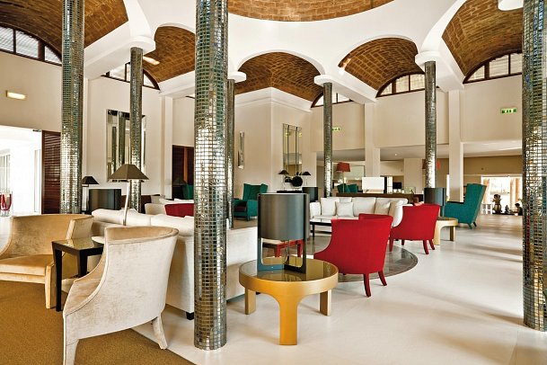 Ozadi Altura Beach Resort