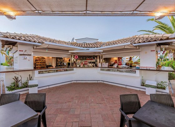 Golden Club Cabanas