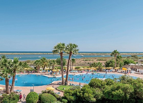 Golden Club Cabanas
