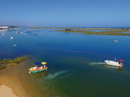 Golden Club Cabanas
